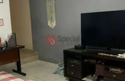 Casa térrea residencial na água rasa com 250 metros.