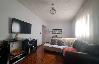 Casa térrea com 3 quartos a venda no jardim vila formosa.