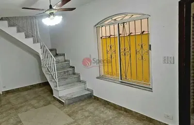 Sobrado com  3 quartos para locação no jardim piqueroby.