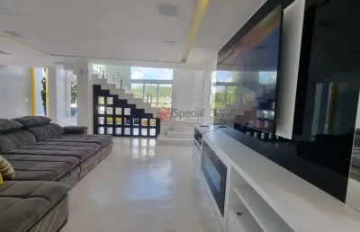 Casa em condomínio à venda no jardim campo limpo,  totalmente decorada e mobiliada, 968 metros.