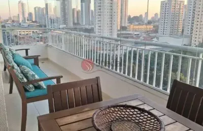 Apartamento na mooca, amplo,  com varanda gourmet à venda ou locação.