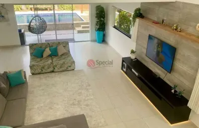 Casa em condomínio fechado em boracéia com 4 quartos e 6 vagas de garagem.