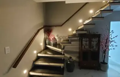 Sobrado na vila carrão com 134m² recém reformado com 2 suítes e 2 vagas