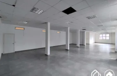 Salas para alugar no melhor ponto comercial do bairro