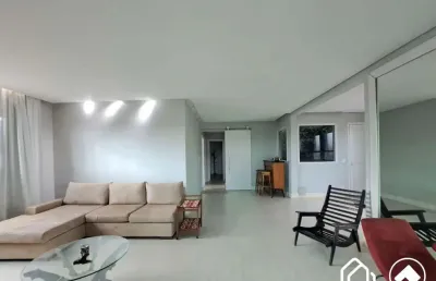 Linda casa à venda no estóril com 3 quartos e localização privilegiada!