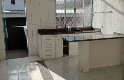 Kitnet para alugar 01 quarto, área externa privativa, palmeiras