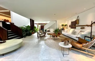Casa beira-mar à venda com 481 m2, 4 suítes em garça torta-al
