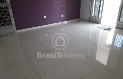 Casa à venda com 321,00m² e 3 quartos em rocha miranda, rio de janeiro - rj