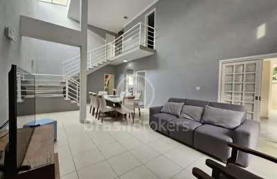 Casa com 5 quartos à venda na Rua Tejo, Vila Valqueire, Rio de Janeiro