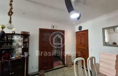 Apartamento no méier com 2 quartos e dependência próximo dias cruz