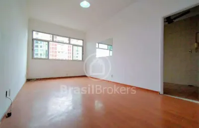 Desfrute de um apartamento aconchegante no méier, com 3 quartos.