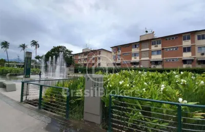 Oportunidade única de imóvel em excelente condomínio de rocha miranda.