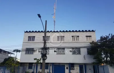 Prédio à venda na Rua Herculano Pena, Cavalcanti, Rio de Janeiro