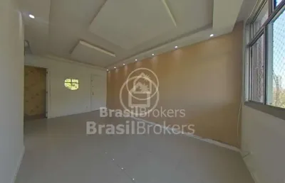 Cobertura com ampla área livre perto da rua ferreira de andrade