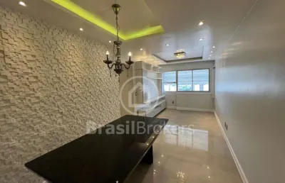Elegante apartamento, localizado na rua josé bonifácio. 3 quartos com suíte.