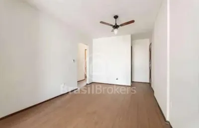Excelente localização! 2 quartos, 3 banheiros, rua grão pará..aceitando financiamento!