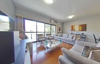 Apartamento com móveis planejados e pronto para entrar e morar!