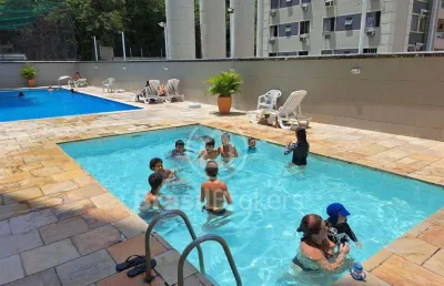 Rio comprido! dois quartos, pronto p/ morar c/ varanda, vaga de garagem e infra.