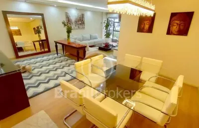 Apartamento com 161 m², 4 quartos (2 suítes), salão com 2 ambientes, varandão, 2 vagas de garagem. todo modernizado a 6 min do metro estação uruguai.
