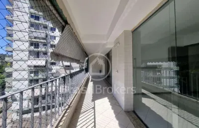 Apartamento 4 quartos varandão e prédio com infraestrutura tijuca