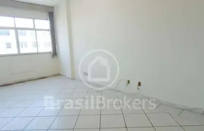 Apartamento à venda com 73 m² e 3 quartos com vaga.