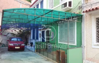 Casa de vila triplex com 120 m2 na área mais nobre da tijuca