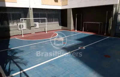 Apto. de dois quartos em vila isabel com suíte, vaga de garagem e infra total.