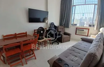 Apartamento mobiliado a venda no centro do rio com 1 vaga na escritura, 1 quarto e dependência completa