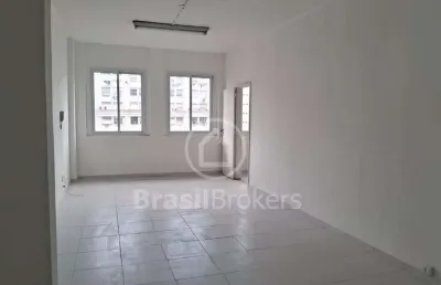 Imóvel comercial impecável no centro, com localização estratégica!