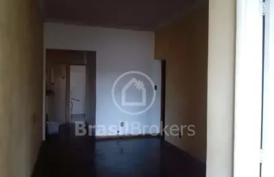 Amplo apartamento de 3 quartos com excelente estrutura e localização