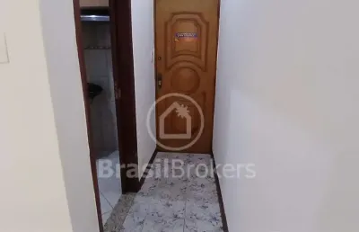 Oportunidade - reformado dois quartos com dependência