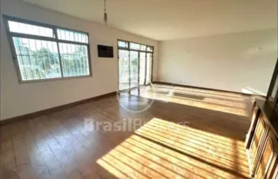 Apartamento de 4 quartos com 200 m² e 2 vagas de garagem a 5 minutos do metro estação saens pena