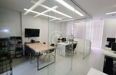 Conjunto comercial no centro da cidade - 2 salas - 63 metros