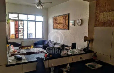 Apartamento sala, 2 quartos no coração da praça saens pena, ao lado do shopping tijuca pertinho do metrô .