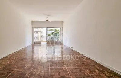 Apartamento 2 quartos com varanda pertinho da saenz pena