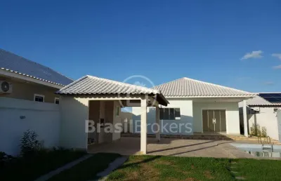 Casa de condomínio com 3 quartos em araruama com piscina