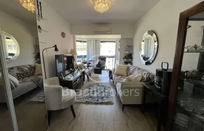 Vendo apartamento de 2 quartos com infraestrutura na rua paula freitas, próximo ao metrô da siqueira campos.