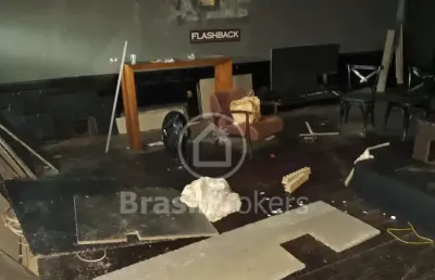 Prédio de 3 andares á venda na quadra da praia de ipanema