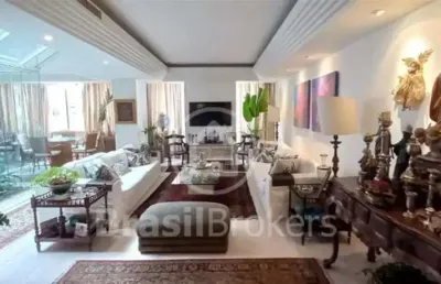 Cobertura com 9 quartos e 6 banheiros à venda, 647 m²