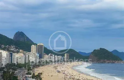 Apartamento à venda na avenida atlântica, com 232,00 m², 1 vaga na escritura, 4 quartos, 3 salas e duas dependências de serviço