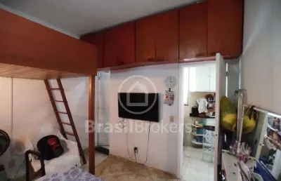 Apartamento à venda com 26 m² e 1 quarto em copacabana!!