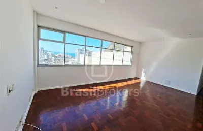 Apartamento 3 quartos, 1 suíte e vaga de garagem, no  alto leblon