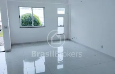 Casa de condomínio com 179 m² e 4 quartos em taquara