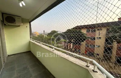 Ótimo apartamento frente com vista livre em rua familiar na freguesia. condomínio fechado.