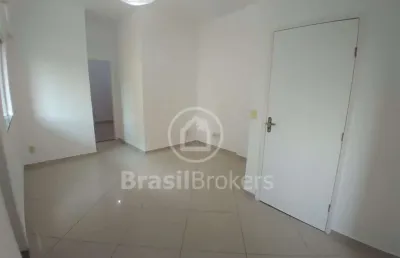 Apartamento à venda com 44,00m² e 2 quartos em taquara, rio de janeiro - rj