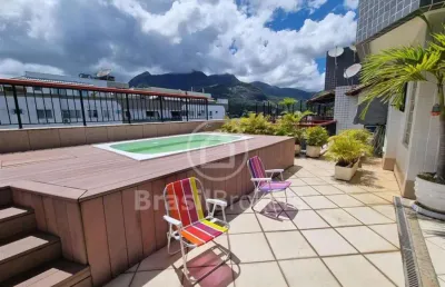 Cobertura à venda com 218,00m² e 3 quartos em freguesia (jacarepaguá), rio de janeiro - rj