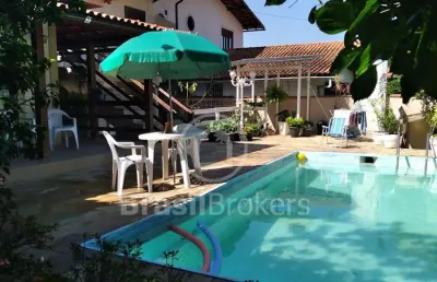Excelente casa duplex em condomínio fechado no bairro taquara.