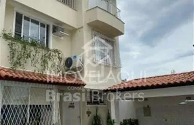Casa de condomínio à venda com 116,00m² e 3 quartos em pechincha, em frente ao clube campestre rio de janeiro - rj