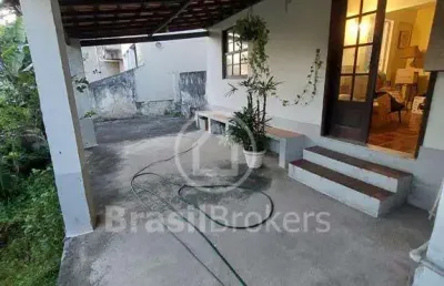 Casa à venda com 360,00m² e 3 quartos em tanque, rio de janeiro - rj