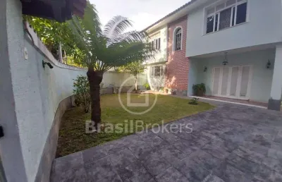 Casa à venda com 313,00m² e 3 quartos em freguesia (jacarepaguá), rio de janeiro - rj